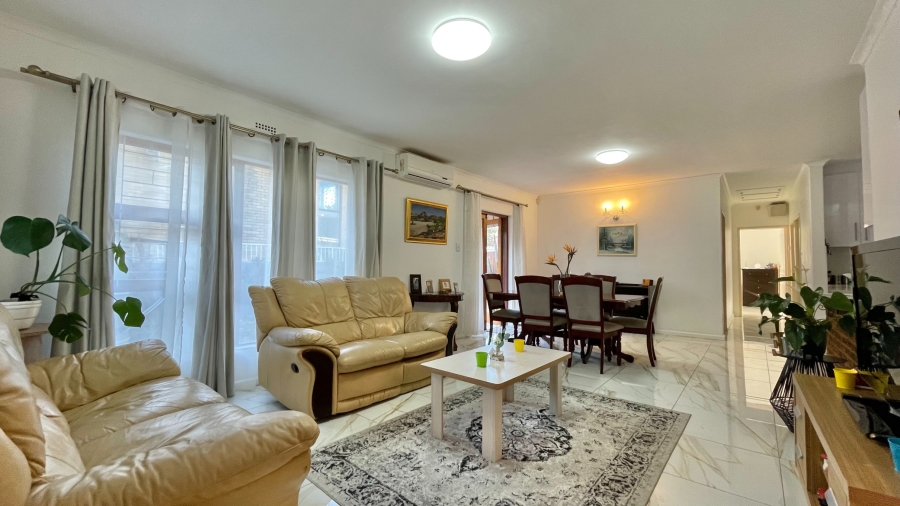 4 Bedroom Property for Sale in Gordons Bay Central Western Cape